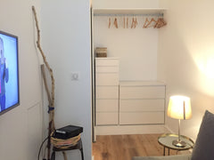 Au coeur du très recherché Marais, quartier central de Paris très vivant, studio Paris, France Studio tout confort dans le Marais Entire rental unit vacation rental 19823616