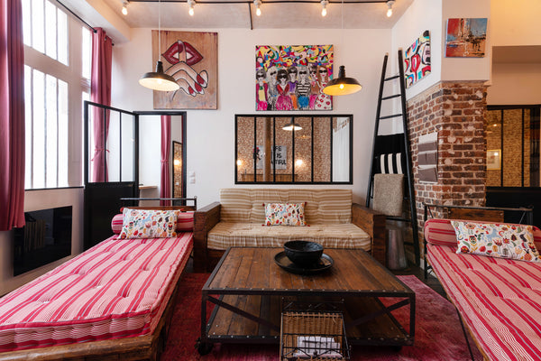 In a building of the 19th century, charming Loft / Workshop for 4/7 pers on the  Paris, France MONTMARTRE AND STREET OF THE MARTYRS - LOFT 4/7 P Entire rental unit vacation rental 12736301