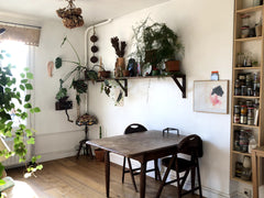 Deux pièces de 34m2 très charmant sur cours, silencieux, lumineux et bien chauff Paris, France AU COEUR DU MARCHÉ - MARKET LOVERS Entire rental unit vacation rental 5587247