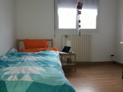 Chambre cozy dans un appartement à 25 minutes du centre ville Bordeaux, France Chambre privée Private room in rental unit vacation rental 29453398