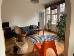 Vivid neighborhood between Parvis and Parc de Foret <br />One small room where I Brussels, Belgium Nice lighty flat in St-Gilles, vivid neighborhood Entire rental unit vacation rental 49720639