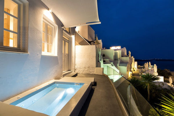 Designed exclusively for unforgettable moments, the Superior Suite epitomizes th  Superior Suite with External Jacuzzi Room in hotel vacation rental 32853033