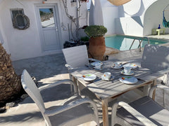 Ontspan en kom tot rust in deze vredige, stijlvolle ruimte.<br />2 volwaardige k Antwerp, Belgium Een rustige plek met zwembad en 2 kamers Private room in cycladic house vacation rental 44784523