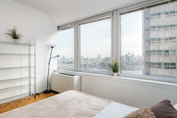 Great room for a single traveler or a couple. We have one of the best views of N New York, NY Rental unit in New York · 1 bedroom · 1 bed · 1 shared bath Private room in rental unit vacation rental 16450351