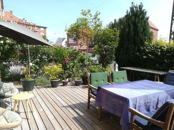 In our cityhouse with its private terrace you will have your own first floor, wi  City-house with terrace - your own first floor. Tiny home vacation rental 26049827