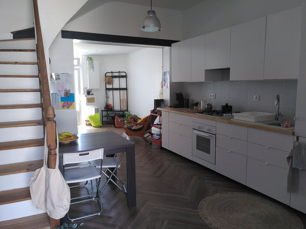 Ce logement paisible offre un séjour détente pour toute la famille, en amoureux  Cenon, France Petite maison à Cenon, entre amis ou en famille ! Entire home vacation rental 584806803672166682