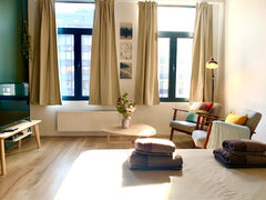 Well-equipped, cozy and comfortable apartment, tastefully decorated.<br />Close  Brussels, Belgium Charming and bright Studio in the heart of Antwerp Entire rental unit vacation rental 45857750