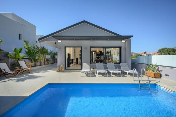 Sun Ray Beach Life Villa is a luxury villa rental with 2 bedrooms and a private   Sun Ray Beach Life Villa, 300m from Agia Marina Entire villa vacation rental 43720146