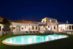 Villa Splendida is a two level villa enjoying scenic views and modern comfort, w Neo Psychiko, Greece Villa Splendida Luxury Villa in Paros Entire villa vacation rental 40801694