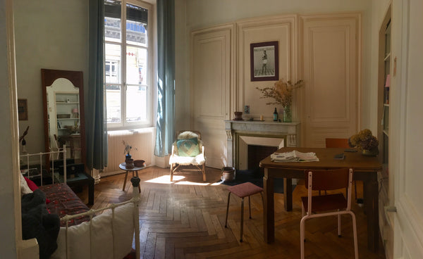Room available un a bright and cozy flat, with a bed 140 x 190 and a wardrobe.<b Lyon, France Cozy and bright flat in the heart of lyon Private room in rental unit vacation rental 51211112