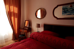 A room in a private flat shared between two guest rooms in a central but very ca Prague, Czechia Business Room & Parking Private room in condo vacation rental 608680004021083451