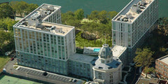 Clean and warm master bedroom in a luxury apartment, very convenient to midtown, New York, NY Rental unit in New York · 1 bedroom · 1 bed · 1 bath Private room in rental unit vacation rental 10099517