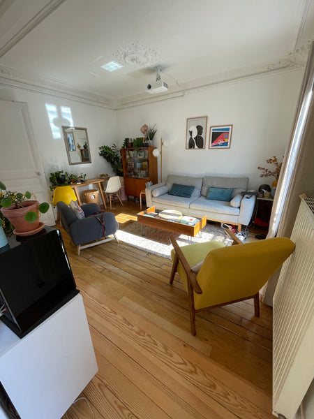 Beau cocon de 2 chambres, avec un balcon filant, parfait pour découvrir le quart Paris, France Montmartre au soleil appartement entier 4 pers Entire rental unit vacation rental 22093471