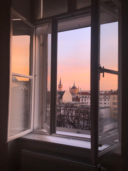 Die schöne Altbauwohnung liegt im Herzen der Josefstadt, zentral im 8. Bezirk.   Vienna, Austria Wunderschöne Altbauwohnung im Herzen Wiens Entire rental unit vacation rental 50145347