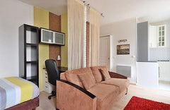 Calme et douillet, ce studio situé sur la superbe mythique rue de Rennes est l'i Paris, France Beau studio Rue de Rennes PARIS 6e Entire rental unit vacation rental 2881175