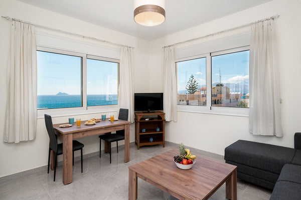 Relax in our beautiful house and enjoy the magnificent view of the sunset from o  Artemis House, sea and mountain view, 40m from sea Entire vacation home vacation rental 669457465678147812