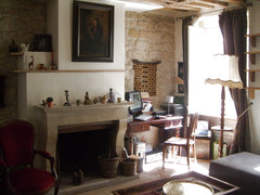 Charming, modern apartment with a fireplace located in the center of Paris, a fe Paris, France Charming apartment in the Marais area of Paris Entire rental unit vacation rental 2336017