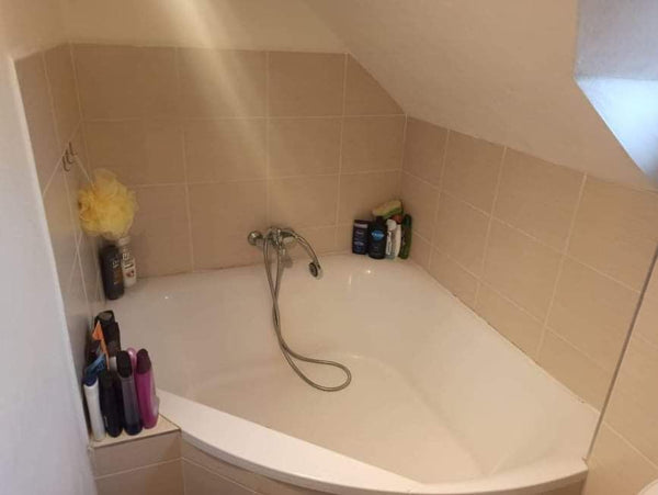 Pronajmu na pár dní svůj pokoj na přespání. <br />V pokoji mám na zemi jen matra  Útulný podkrovní pokoj na Praze 4 Private room in loft vacation rental 652094197344484141