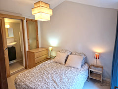 Logement situé sur les hauteurs de Lyon, dans le quartier calme et résidentiel d Lyon, France Le Cabanon de l'olivier Entire rental unit vacation rental 744259202856421386