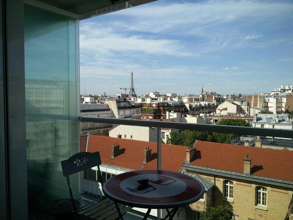 Nice and cosy studio recent flat (30 m square) in the heart of the 15th arrondis Clichy, France Eiffel Tower view cosy studio Entire rental unit vacation rental 18044734