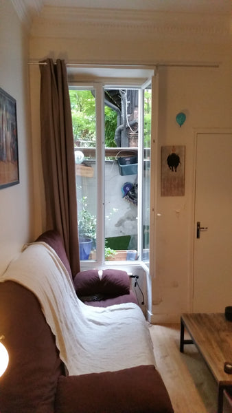 Petit studio 17m², entièrement équipé donnant dans une allée privée verdoyante t Paris, France Studio très calme. Entire rental unit vacation rental 19484965