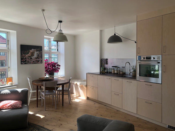 Welcome to my home! A bright and cosy Nordic-style flat in the Vesterbro neighbo Copenhagen, Denmark 