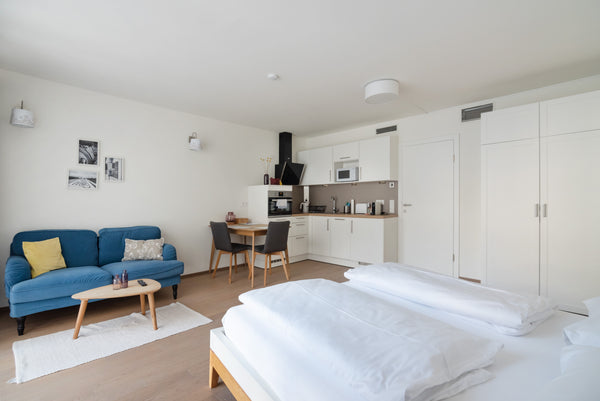 Ihr wohnt in einer modernen, sehr zentralen, aber ruhig gelegenen Wohnung (Innen  Central & quiet next Naschmarkt and Mariahilf + AC Entire condo vacation rental 559814897058010495