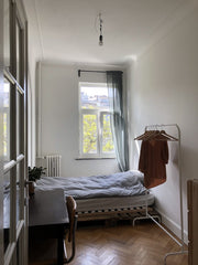 A bright and cosy room, furnished with care in a 110m2 freshly renovated flat si Brussels, Belgium Cosy bedroom in a bright flat close to city center Private room in rental unit vacation rental 50051486
