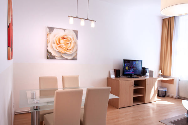 The beautiful apartment is a 5-minute walk from the U1 stop in a quiet side stre Vienna, Austria Cosy family apartment 5 min. from U1 Entire rental unit vacation rental 48947859
