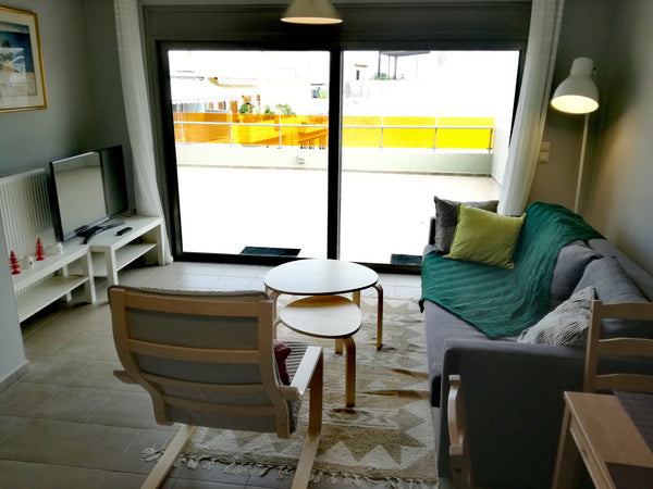 Luxurious newly built third-floor one-bedroom 52 sqm apartment, in a quiet famil Heraklion, Greece Spacious  and modern downtown apartment Entire rental unit vacation rental 30573951