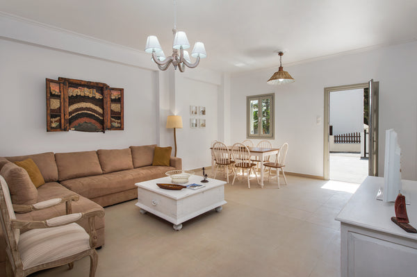 A combination of Orelia 1 and Orelia 2 that can accommodate up to 10 guests in t Kamari, Greece Orelia 1 & 2 Entire home vacation rental 12468361