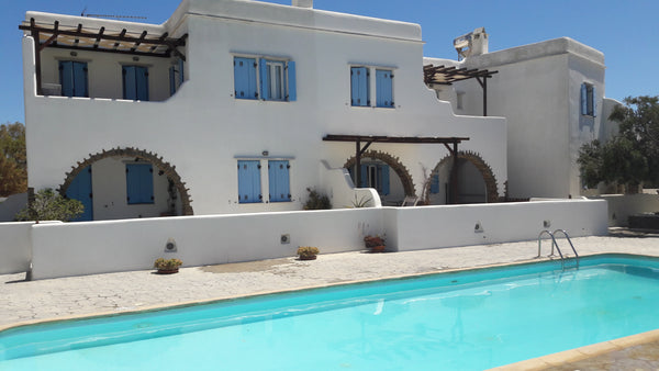 A flat of 48 sq.m. fully furnished and equipped, situated in Ag. Ioannis, Porto, Athens, Greece Cozy flat 100m from the beach, pool use, Tinos! Entire rental unit vacation rental 13498835