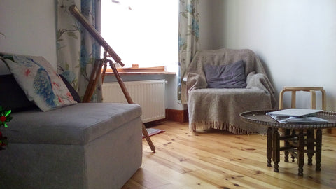 Beaucoup de cachet pour cette ancienne cordonnerie. Mon logement est proche de l Lyon, France La Cordonnerie des Macchabbées Entire rental unit vacation rental 13182043