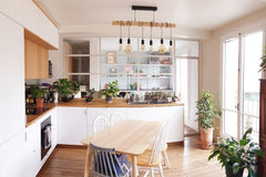 Ce typique appartement parisien est situé dans le quartier animé et familial de  Paris, France Appartement familial près de Bastille Entire rental unit vacation rental 6193091