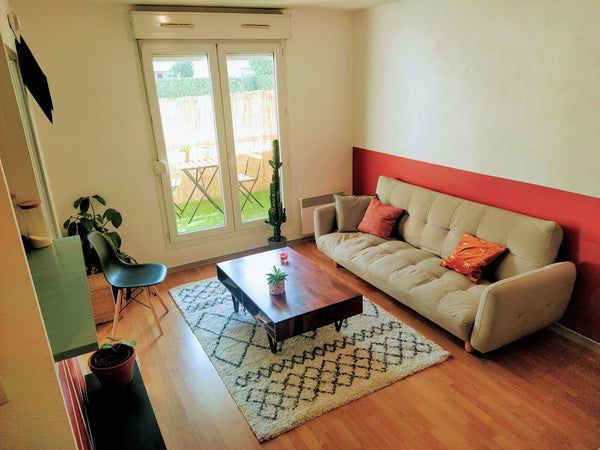 Il s'agit d'un appartement type T2, lumineux et confortable, situé à 1 minute du Lyon, France T2 avec loggia à Garibaldi Entire rental unit vacation rental 45575660