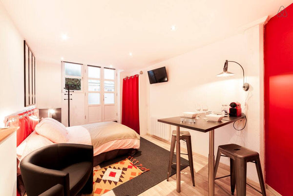 Studio of character with a lot of charm, fully renovated in 2018, refined and of  Character studio Saint-Jean Entire rental unit vacation rental 23065755