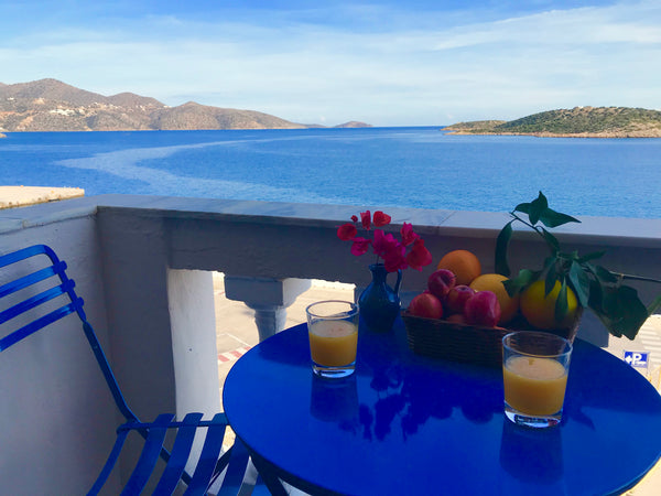 L’appartamento Cezanakis si trova sul lungomare di Agios Nikolaos, una stupenda   Cezanakis Apartment Limni Entire rental unit vacation rental 42696692
