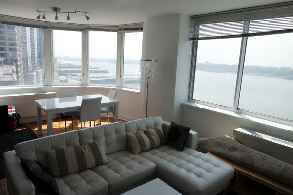 Penthouse in a luxury doorman building on Riverside Blvd with panoramic Southwes New York, NY Rental unit in New York · ★4.56 · 2 bedrooms · 3 beds · 2 baths Entire rental unit vacation rental 6747308