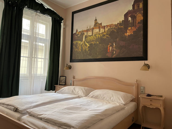 Na tomto klidném místě ve středu dění tě nečekají žádné složitosti. Prague, Czechia Rozkošný dvoulůžkový pokoj v historickém centru Entire townhouse vacation rental 606167756257326630