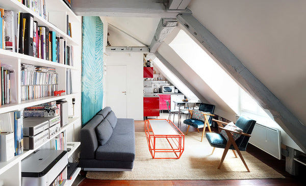 Sunny and cosy attic apartment (with lift) located in <br />the heart of the tre Paris, France SUNNY ATTIC APARTMENT Entire rental unit vacation rental 19911436