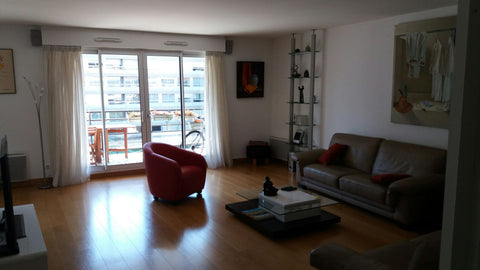 3 metro stops nearby. 110m2 flat with balcony. <br />1 room en-suite + 2 other r Paris, France Family flat central with balcony Entire rental unit vacation rental 12802455