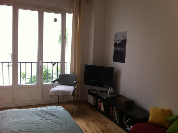 Studio/2p clair et calme tout équipé, métro Belleville.<br />Entrée, salle à man Montreuil, France Studio calme 27m2 Belleville Entire rental unit vacation rental 3169143