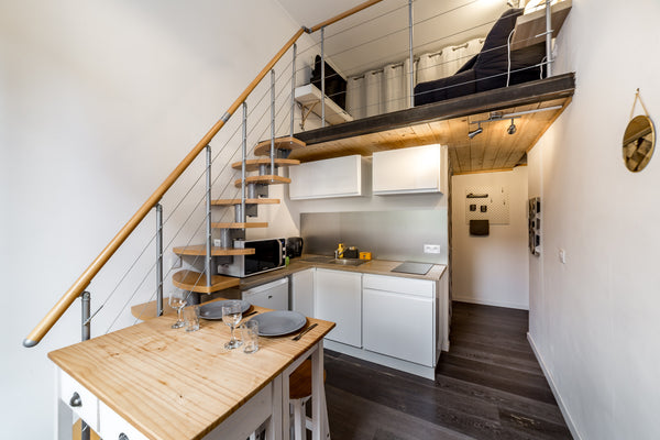 In the heart of the Croix-Rousse district, close to all amenities, discover a co  Croix-Rousse lovely nest Entire rental unit vacation rental 661315905466661005