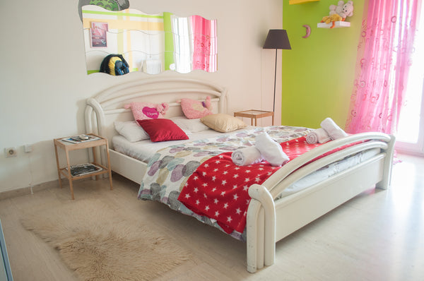 I have more rooms, so check my profile! <br /><br />Private room with shared bat Athens, Greece Olive room: Private room 10min walk to Acropolis Private room in rental unit vacation rental 13738121