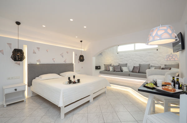 The apartment for  3-4 adults are on the lowest  ground floor of the complex(sem Naxos, Greece Evilion apartment 2-4 adults (no balcony) Entire rental unit vacation rental 30202296