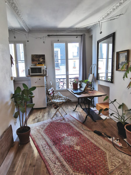 Bright apartment 3 minutes away from 