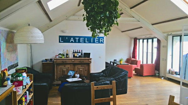 Cosy room in a huge appartment of 96 m², in the quiet neighbourhood of Commerce/ Paris, France Cosy room near Eiffel tower Private room in rental unit vacation rental 7278556