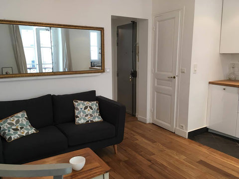 Appartement 32m2 refait à neuf, conçu pour une personne ou un couple.<br />Chamb Paris, France App. 1er étage / 2 pers / quartier épinettes Entire rental unit vacation rental 20079580