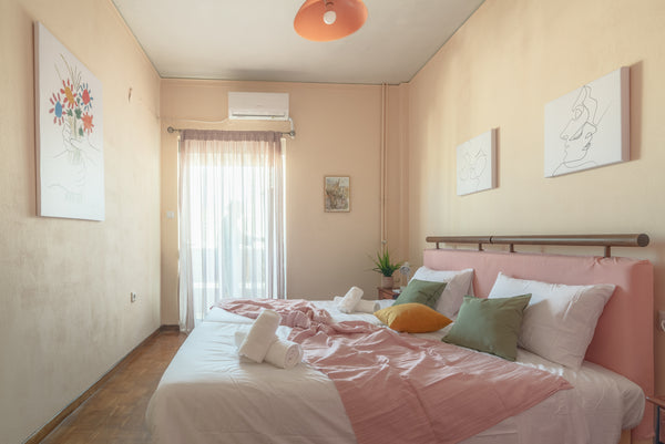Our apartment is in the heart of the city center of Heraklion.<br />The Historic Heraklion, Greece Athena's Heraklion City Center Apartment Entire condo vacation rental 576580707253416823