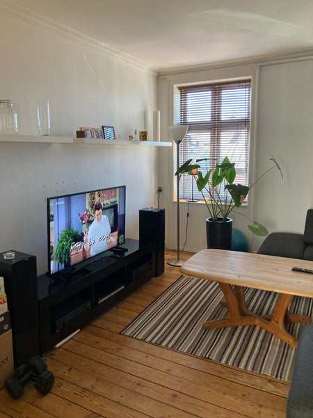 Roligt beliggende lejlighed i hjertet af Frederiksberg på ca. 65 m3. Sidegade ti Copenhagen, Denmark Quiet central part of Frederiksberg Entire rental unit vacation rental 35102720